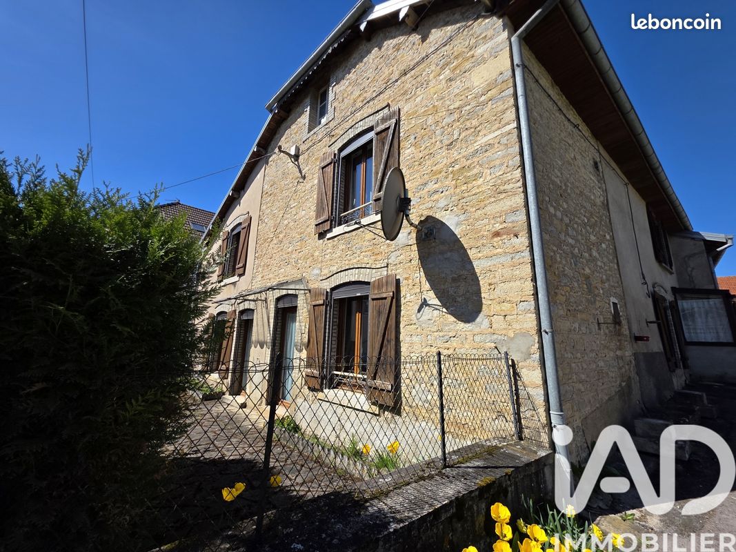 Maison 6 pièces 198 m²