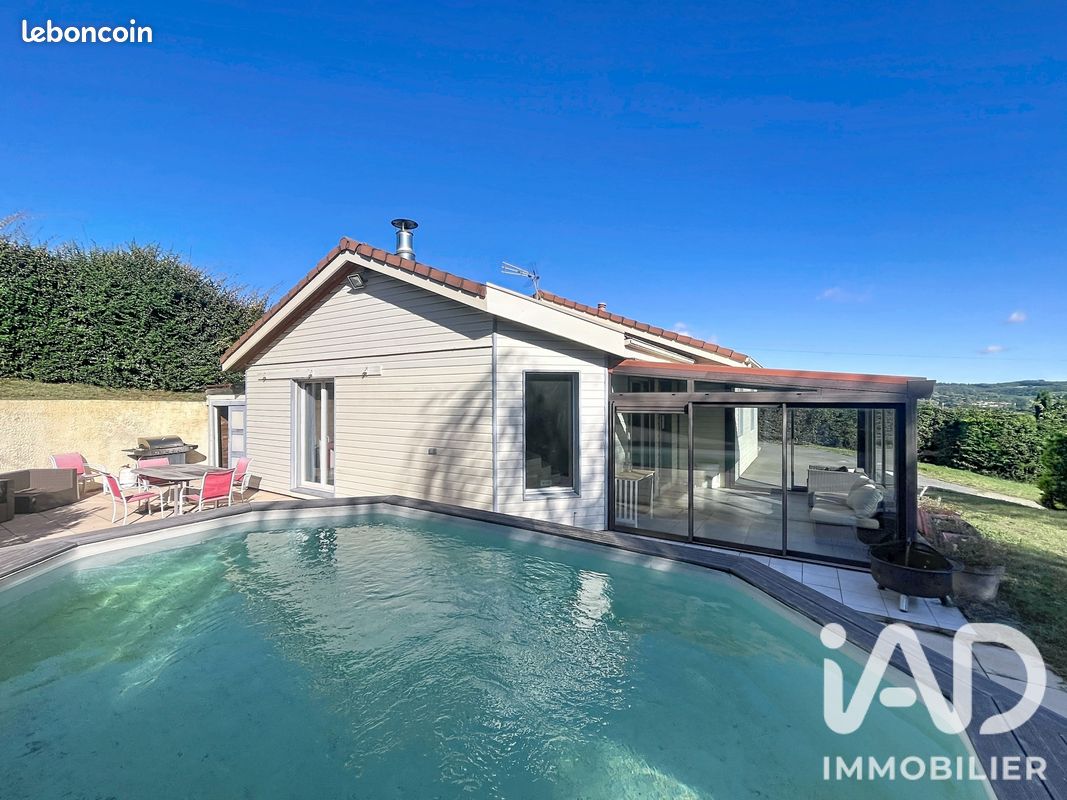Maison 5 pièces 111 m² · à Chuzelles · 111 m² · 430 000 €
