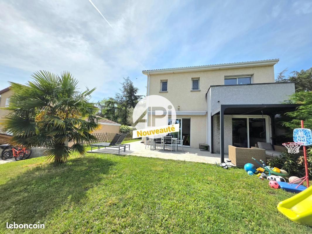 Maison 4 pièces 96 m² · à Ampuis · 96 m² · 330 000 €