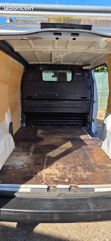 Citroën Jumpy FOURGON M 2.0 HDI 120 CV PRIX HT 11190e *(réf:FL049-10-VO2088) (image 16)