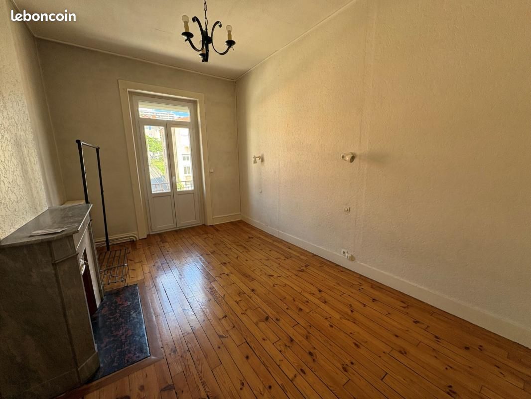 Appartement 3 pièces 67 m² · à Saint-Étienne · 67 m² · 450 €/mois