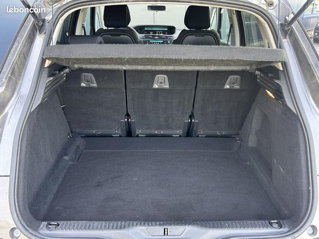 CITROEN C4 SPACETOURER 1.5 BlueHDi 130 Feel avec Caméra, GPS et Carte mains libres (image 17)