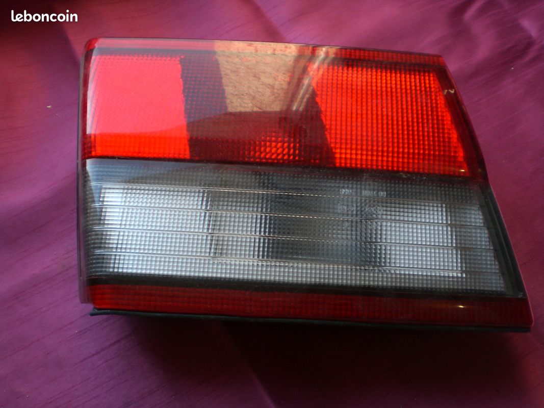 Feux arriere toyota 20 310 (image 1)