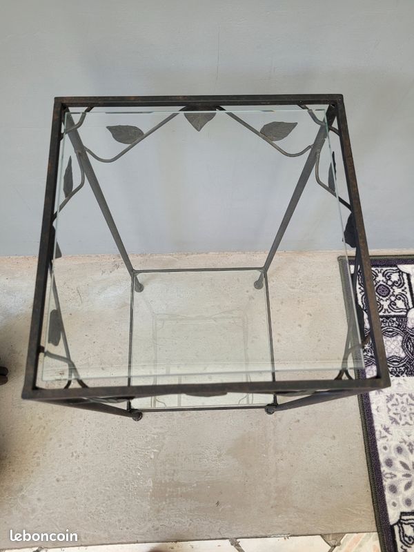 Petite étagère métal et verre (image 4)