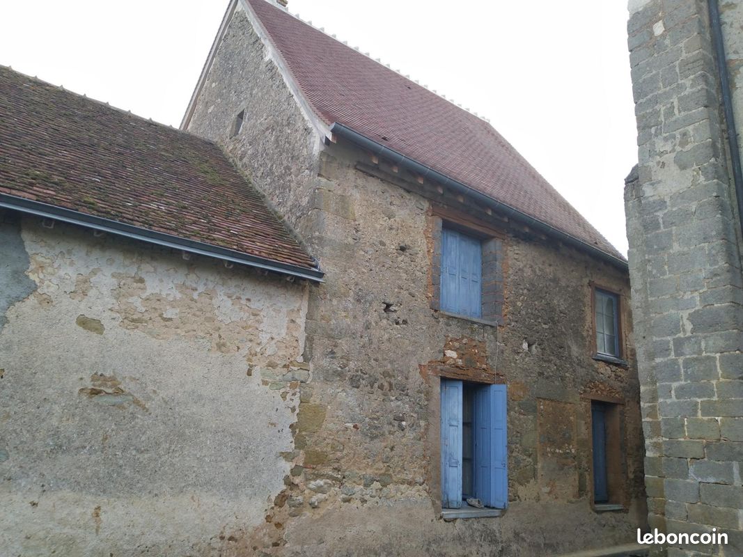 Maison 3 pièces 70 m² · à Moulins-sur-Céphons · 70 m² · 56 000 €
