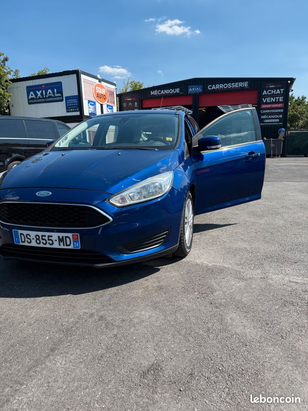 Ford Focus 1.0 EcoBoost Titanium 125 cv (image 1)