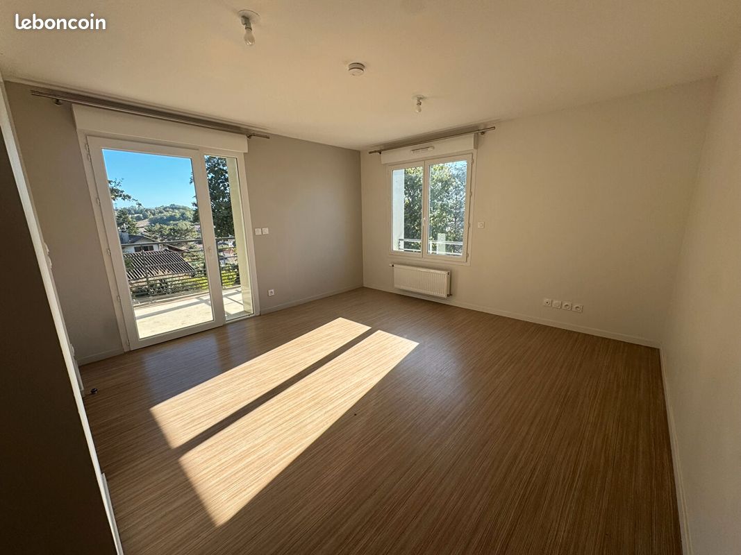 Appartement 3 pièces 58 m² · à Meximieux · 58 m² · 1 117 €/mois