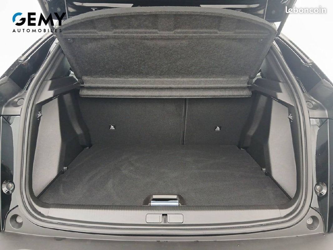 PEUGEOT 2008 Hybrid 145 e-DCS6 Allure (image 6)