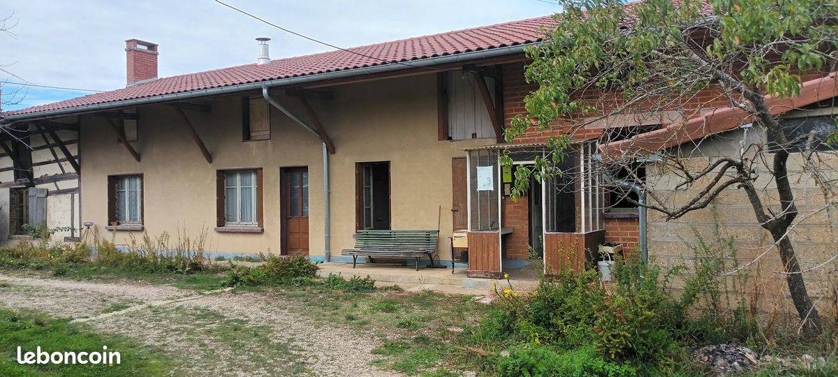 Maison 3 pièces 100 m² · à Rives Dervoises · 100 m² · 55 000 €