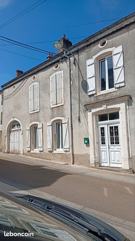Maison 7 pièces 150 m² · à Bourbonne-les-Bains · 150 m² · 59 000 €