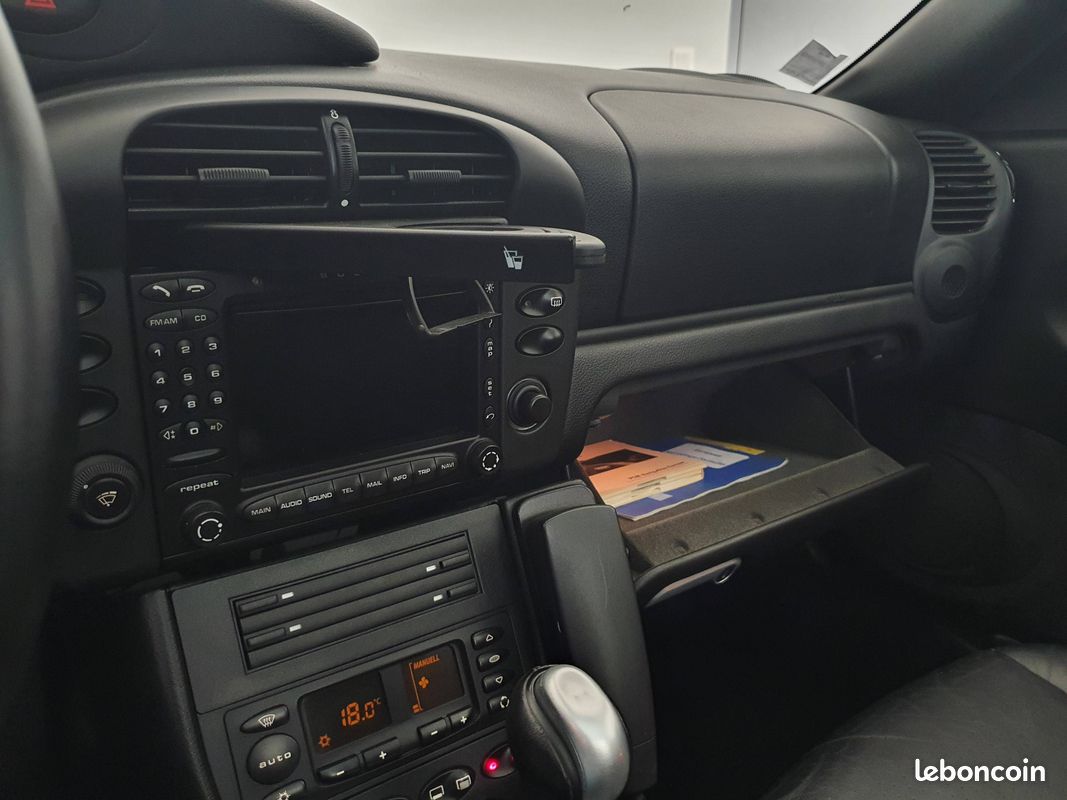 PORSCHE 911 3.6i Targa Tiptronic S (image 17)