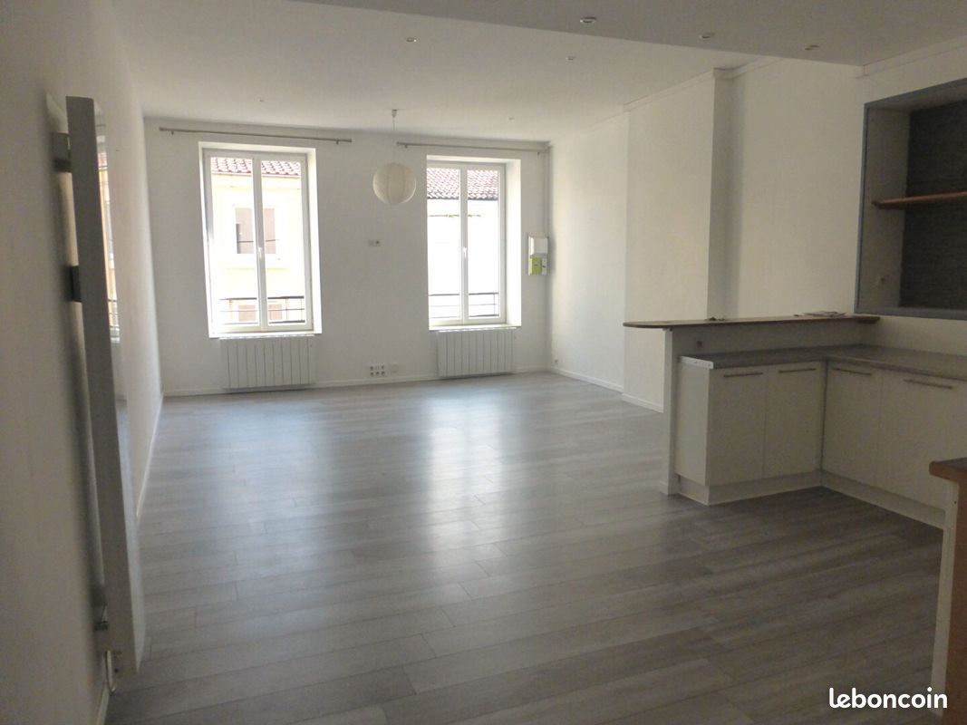 Appartement 4 pièces 97 m² · à Issoire · 97 m² · 850 €