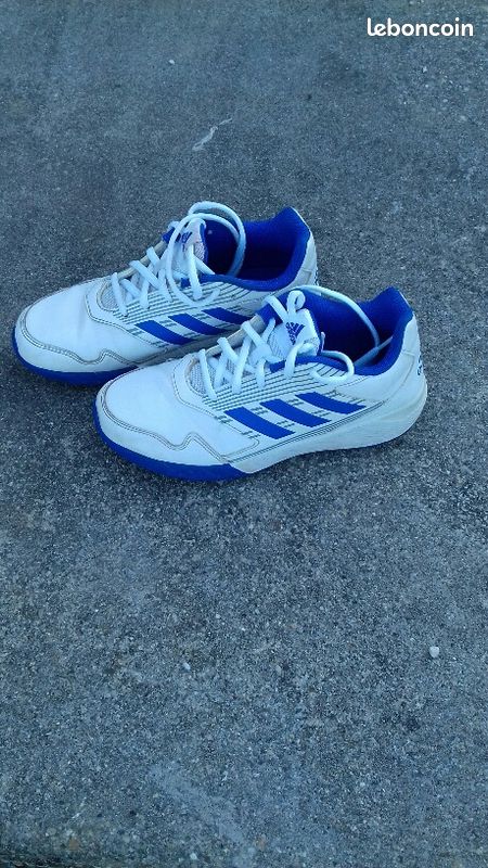 Chaussures adidas pointure 36 (image 1)