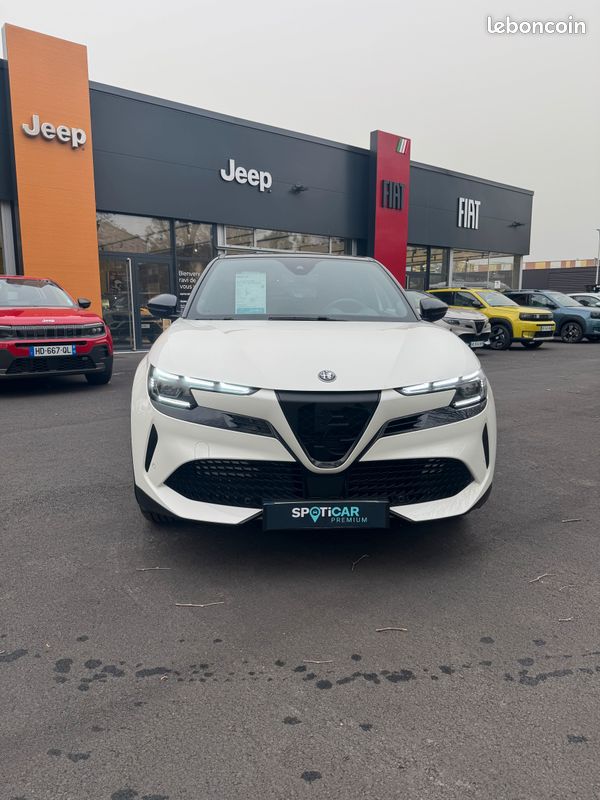 Alfa Roméo Junior électrique 156ch Spéciale (image 1)