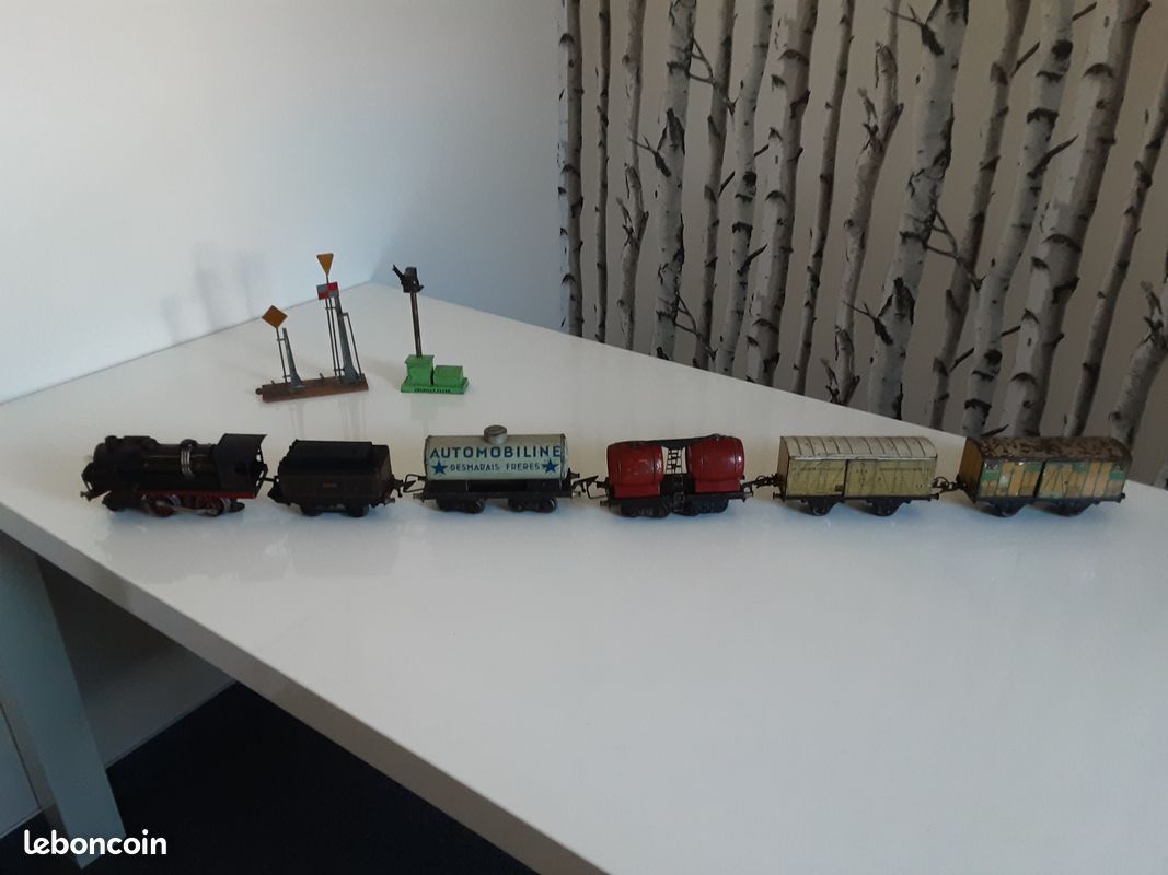 Lot De Trains Et Accessoires Hornby JEP - Échelle 0 - Occasion