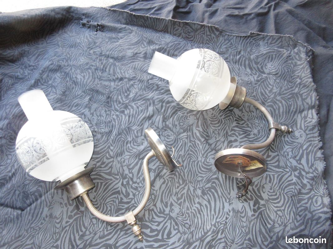 Luminaire applique murale argenté (image 1)