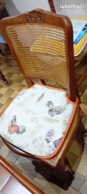 Table et chaises (image 3)