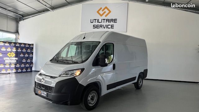 24 990 HT- Citroen JUMPER 33 L2H2 140 PACK PREMIUM CONNECT 2025 / 0KMS (image 1)