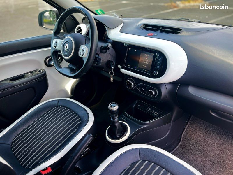 1ère Main - Twingo Intens 0.9 TCE 95 - Suivi Renault (image 6)