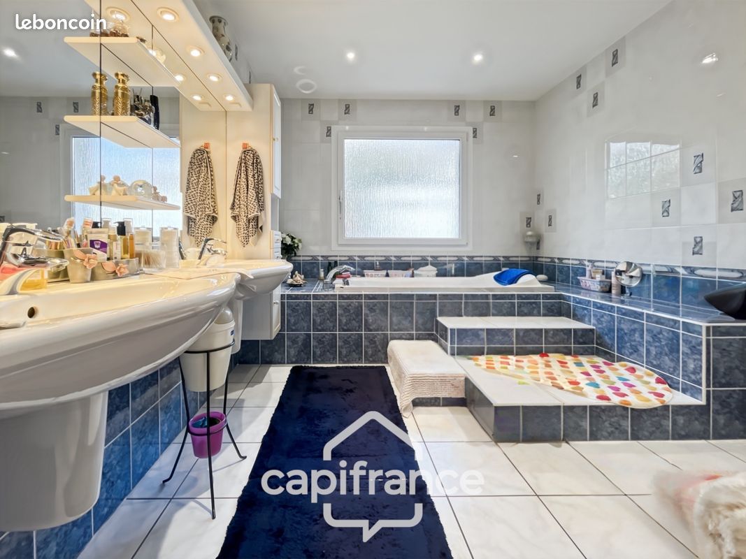 Maison 7 pièces 215 m² (image 11)