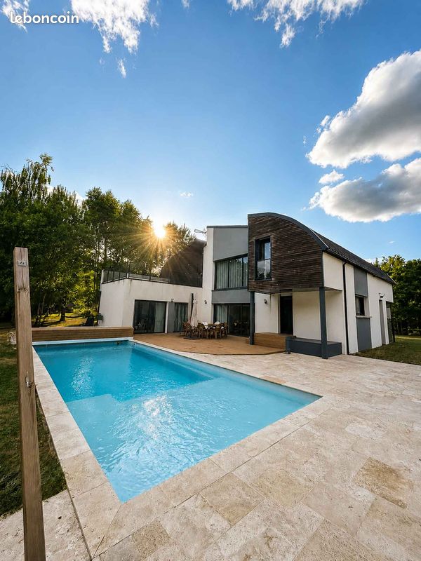 Maison 6 pièces 211 m² · à Lombron · 211 m² · 430 000 €