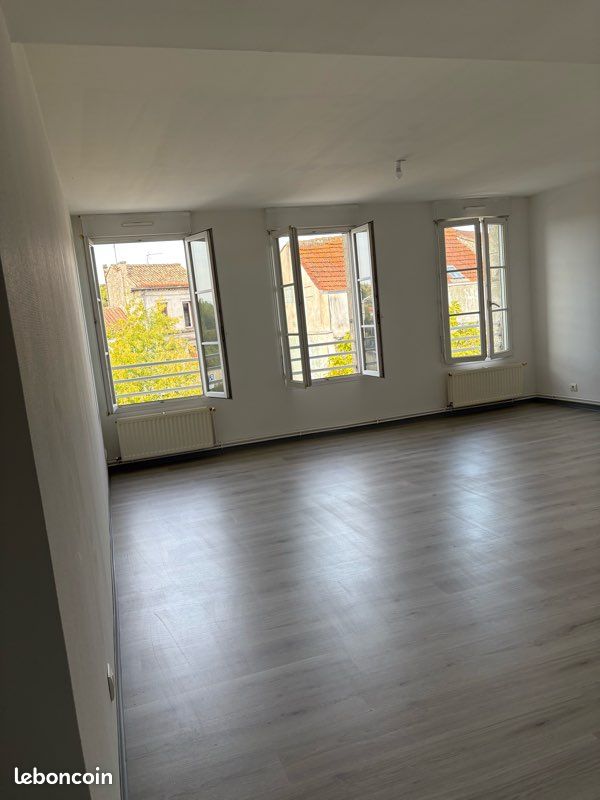 Appartement 3 pièces 87 m² · à Gond-Pontouvre · 87 m² · 550 €/mois