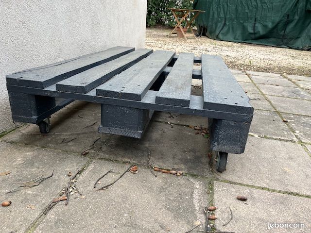 Table basse palette grise (image 3)