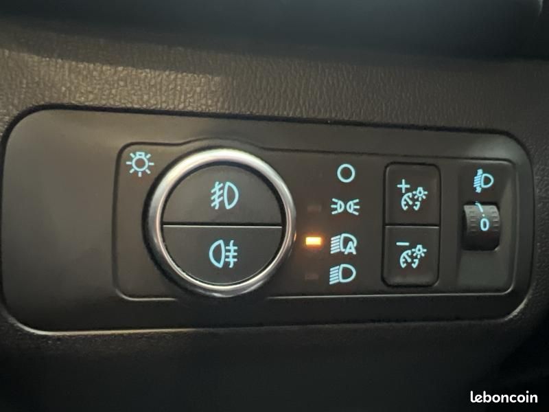 Ford Kuga 2.5 Duratec 190ch FHEV E85 ST-Line BVA (image 8)