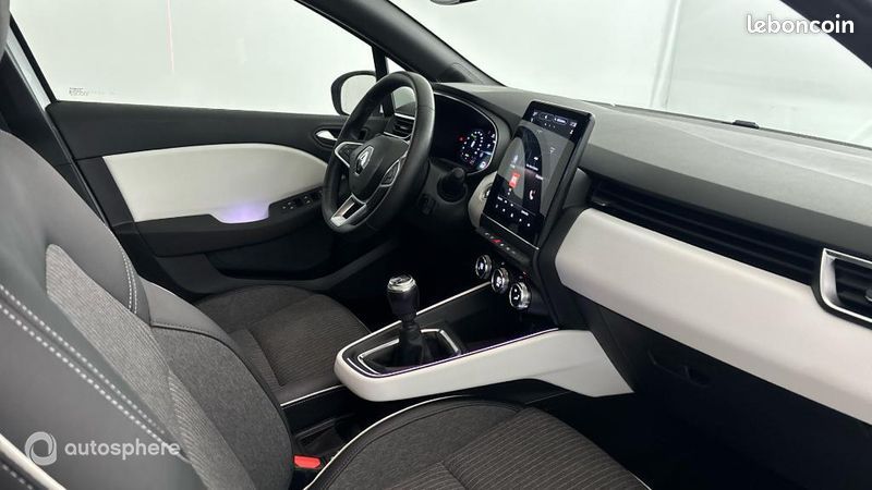 Renault Clio 1.3 TCe 140ch Intens -21N (image 15)