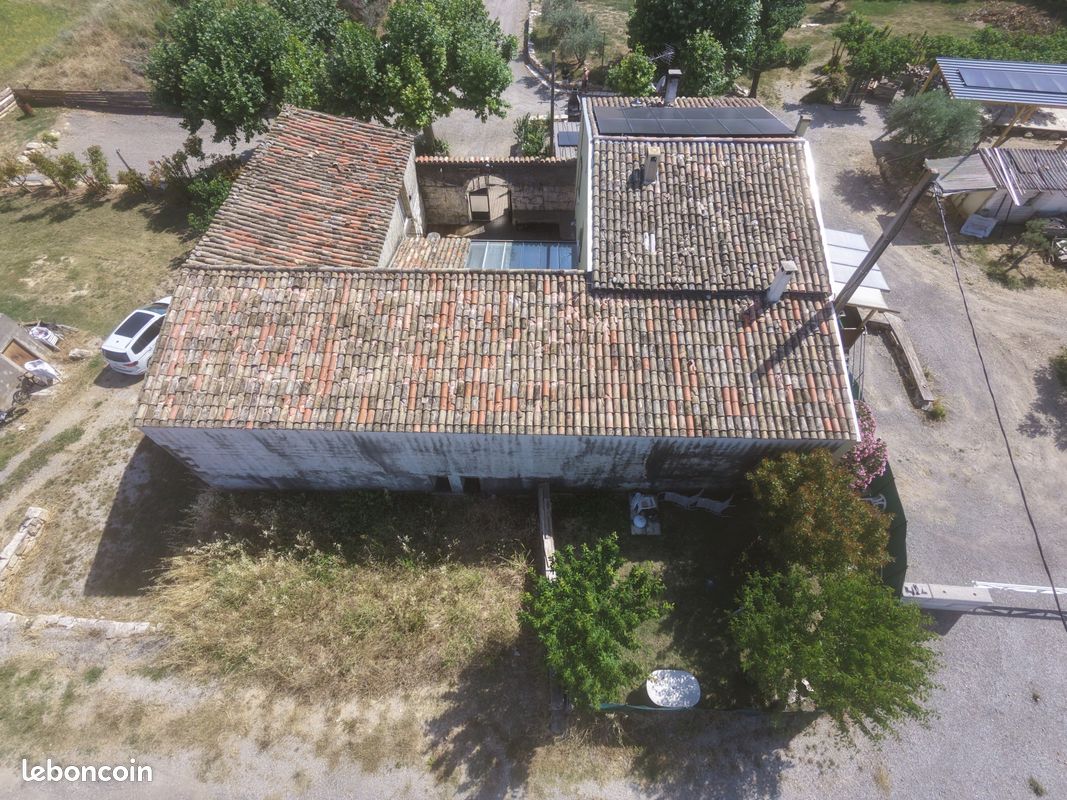 Maison 6 pièces 240 m² · à Villeneuve · 240 m² · 491 150 €