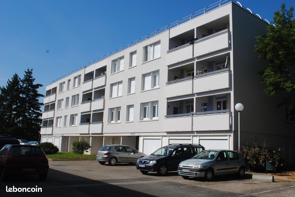 Appartement 5 pièces 87 m² · à Saint-Trivier-sur-Moignans · 87 m² · 881 €/mois