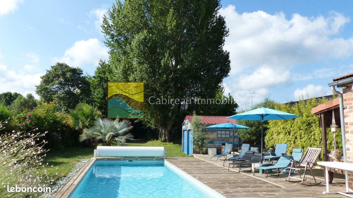 Maison 8 pièces 245 m² · à Carcans · 245 m² · 640 000 €