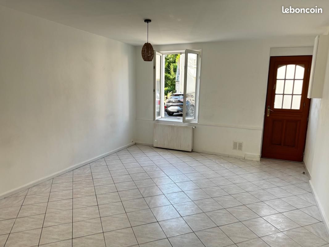 Maison 2 pièces 57 m² · à Lizy-sur-Ourcq · 57 m² · 910 €