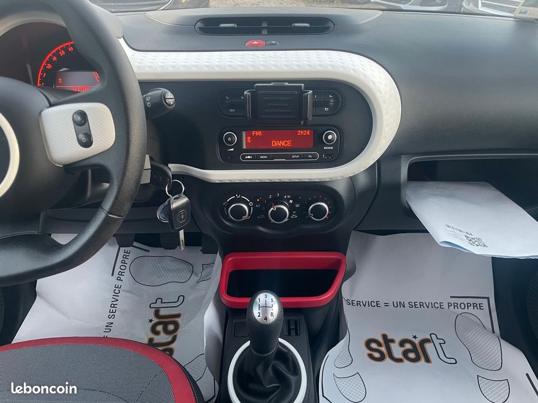 RENAULT Twingo Twingo III 1.0 SCe 70 E6 Zen Faible KM. Garantie 6 mois (image 10)