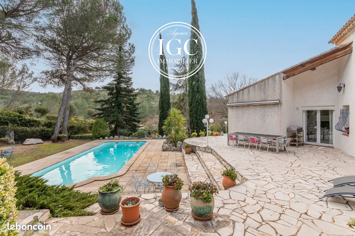 Maison 7 pièces 220 m² · à Ensuès-la-Redonne · 220 m² · 859 000 €