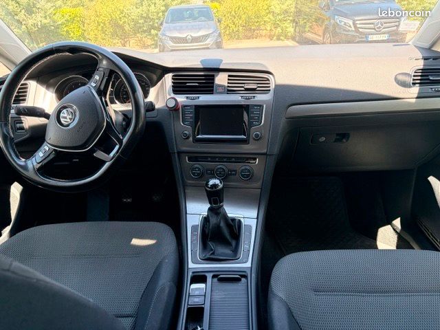 Vends golf 7 1.2 TSI 105 CV Confortline, année 2012 (image 3)