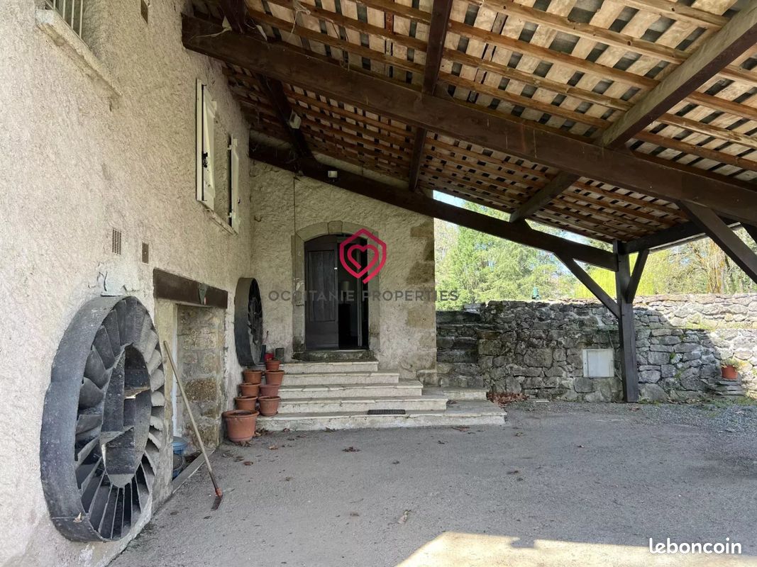 Propriété 7 pièces 228 m² (image 19)