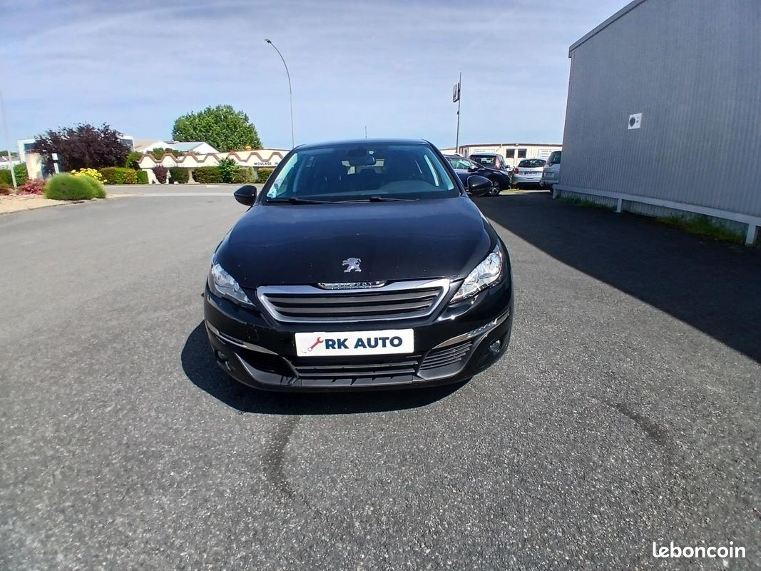 PEUGEOT 308 1.2i PureTech 12V S&S - 110 II 2013 BERLINE Style PHASE 1 (image 3)