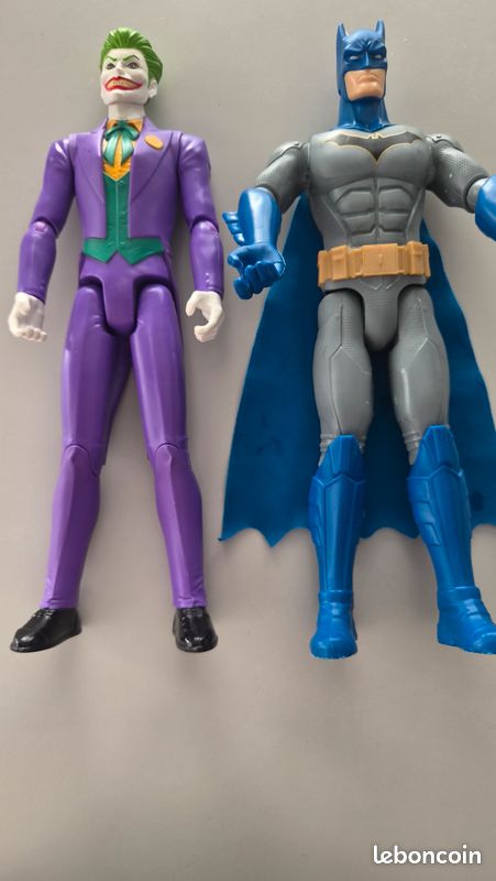 Batman et Joker - Figurines 30 cm (image 4)