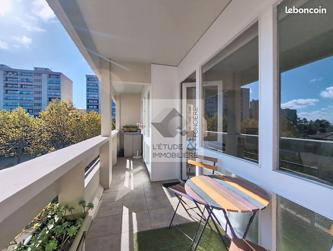 Appartement 4 pièces 81 m² · à Caluire-et-Cuire · 81 m² · 215 000 €