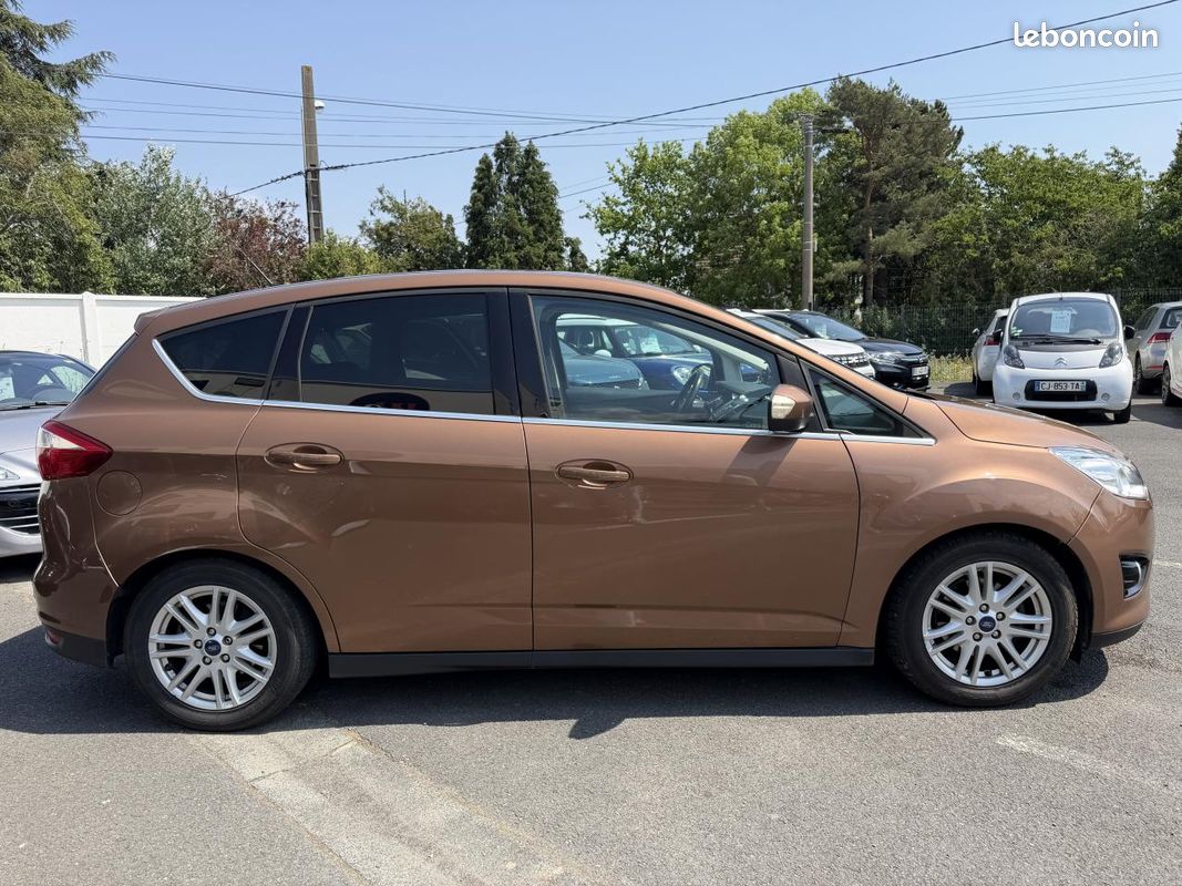 FORD C-MAX 1.6 TDCi 115ch FAP Titanium (image 4)