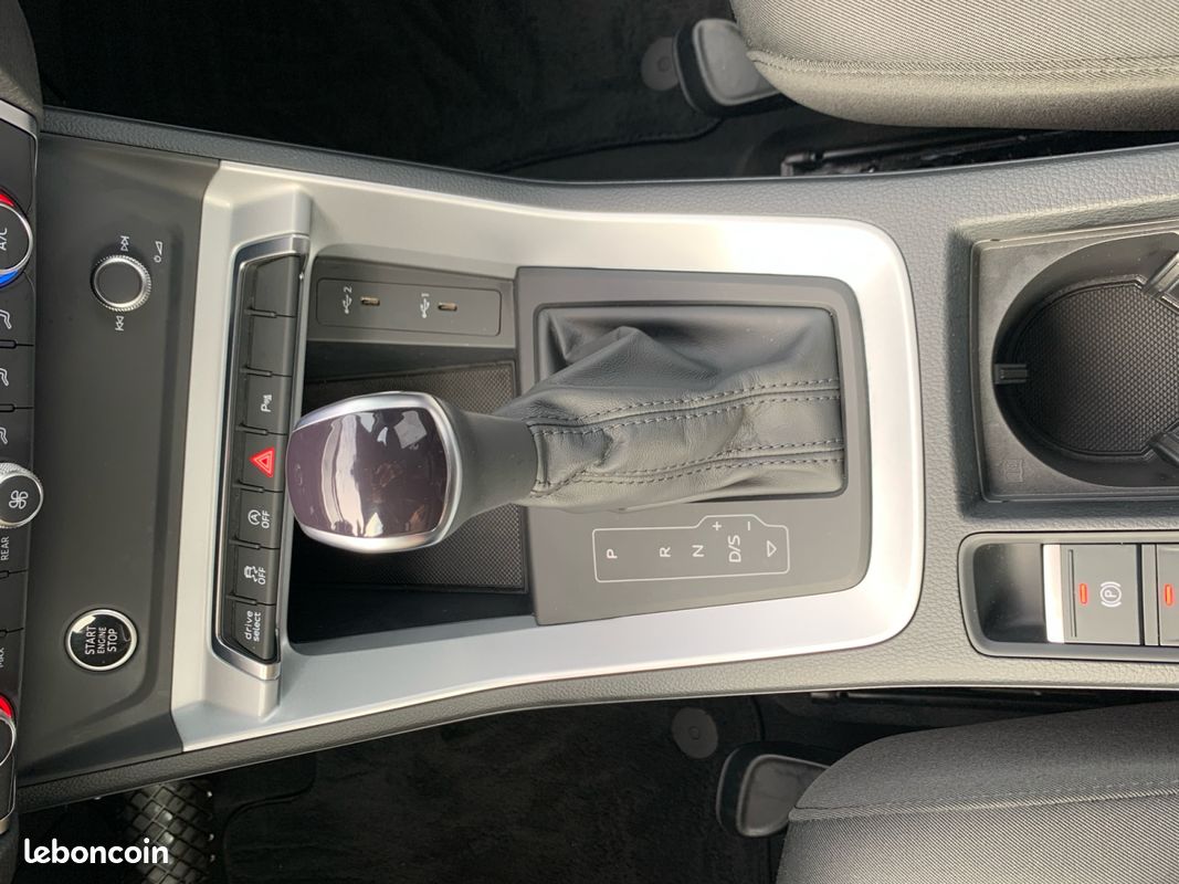 AUDI Q3 35 TDI 150 ch S tronic 7 Design (image 23)