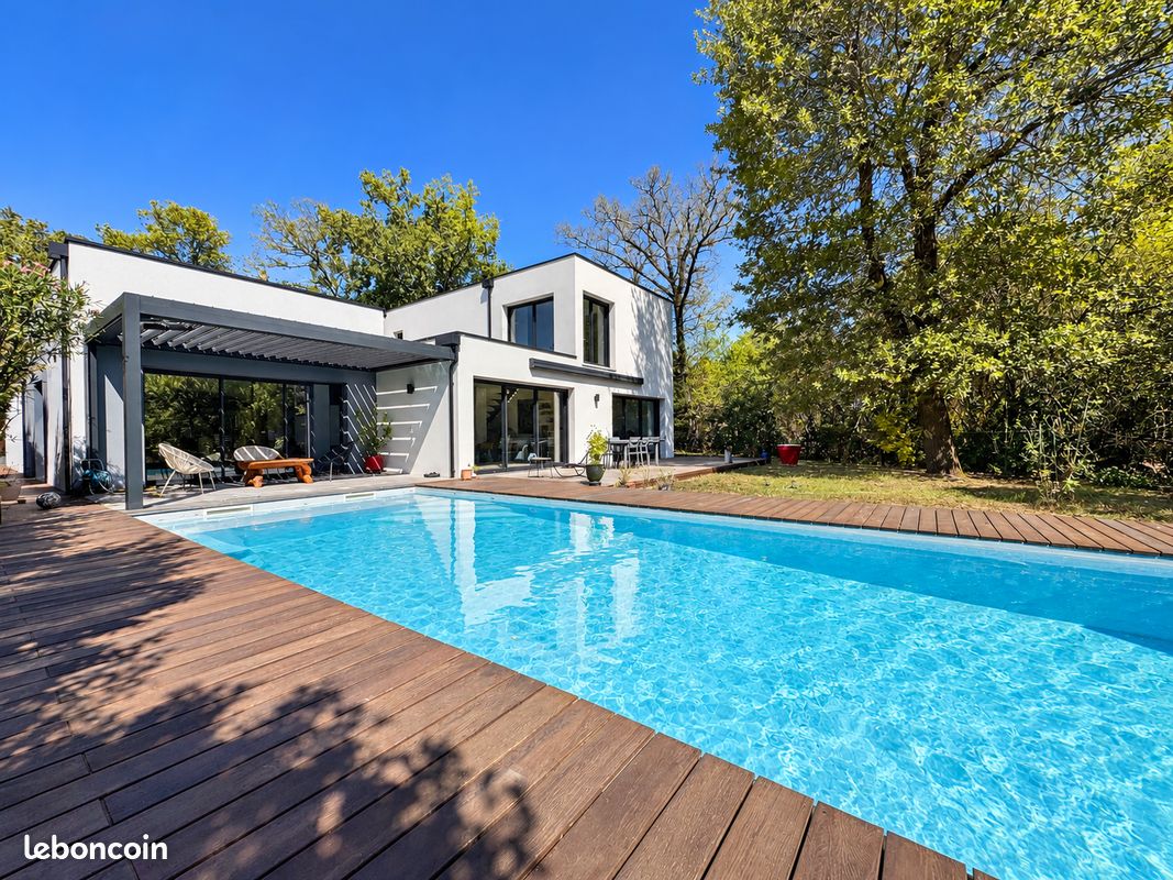 Maison 6 pièces 193 m² · à Saint-Médard-en-Jalles · 193 m² · 999 100 €