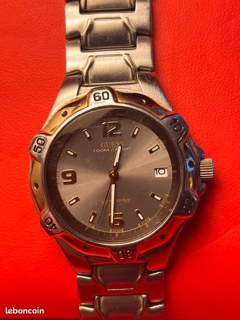 Guess 100M 330P Montres pour hommes Montréal Inventaire #3975107