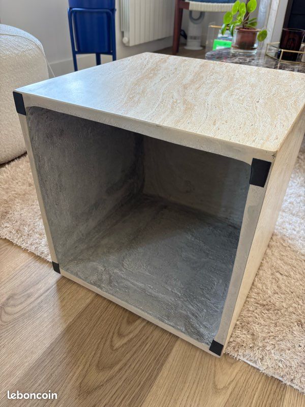 Table d’appoint carré effet travertin (image 4)