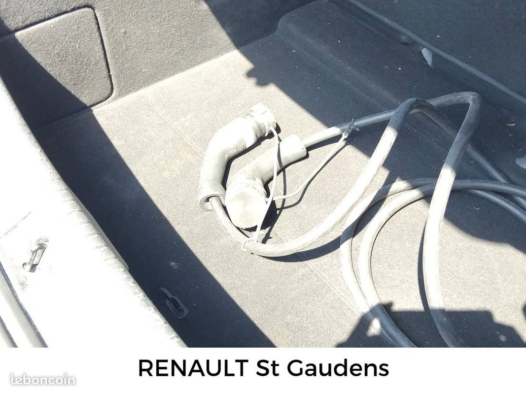 RENAULT Megane E-Tech EV60 130ch optimum charge Evolution ER (image 23)