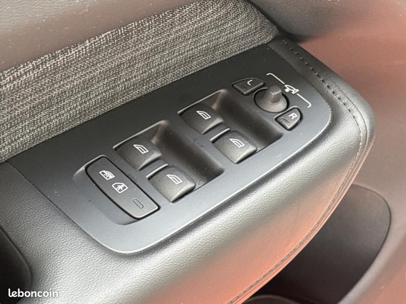 Volvo XC60 T6 Hybride Rechargeable 350ch Start Geartronic 8 AWD (image 11)