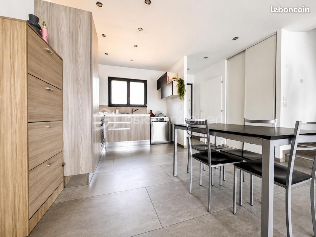 Maison 5 pièces 122 m² · à Voiron · 122 m² · 389 000 €