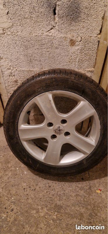 Gente alu avec pneu pour Peugeot 307 (image 1)