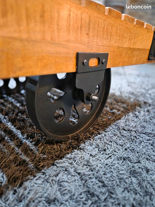 Table basse style industriel (image 5)